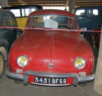 Renault Dauphine, Type R1091, de 1960, 5 CV, Conduite interieure (11-2006, pris en Beaujolais) (1)